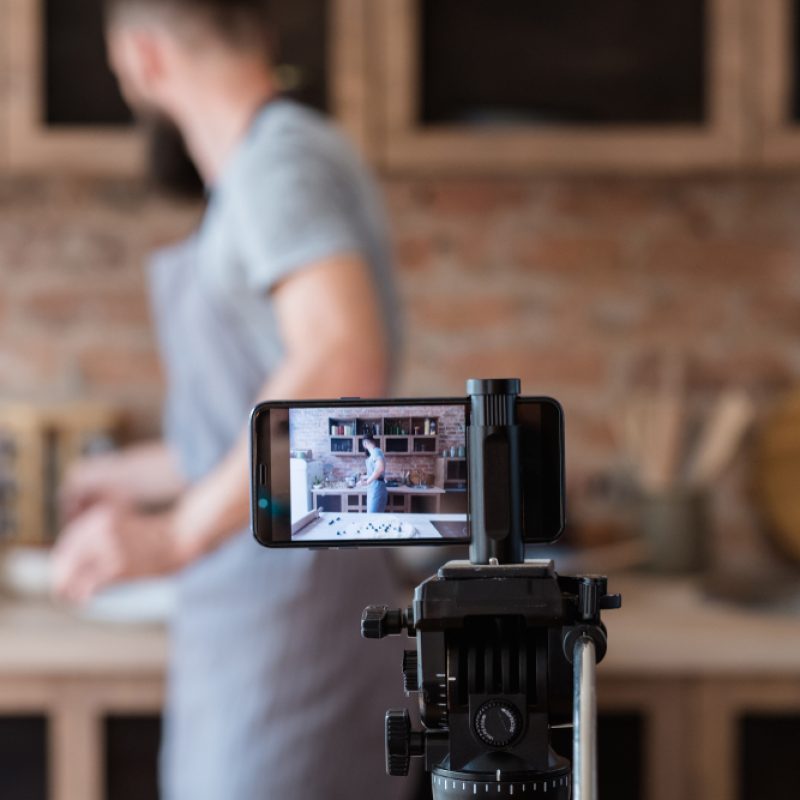 Modern,Technology,For,Video,Streaming.,Phone,Camera,On,Tripod.,Equipment Modern,Technology,For,Video,Streaming.,Phone,Camera,On,Tripod.,Equipment